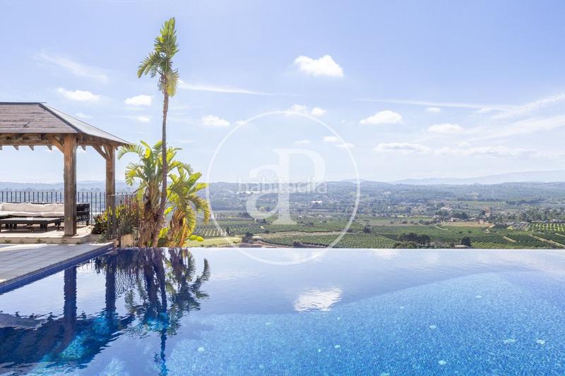 Foto 9c551ee3-9fa4-418e-a4dd-b338de5cc812. Maison avec chauffage parking piscine dans Cumbres de Calicanto Torrent