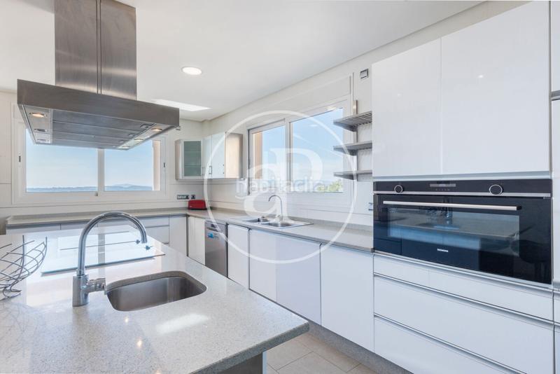 Foto b7e6301c-3ac1-4496-b439-021e6ca99cb6. Maison avec chauffage parking piscine dans Cumbres de Calicanto Torrent