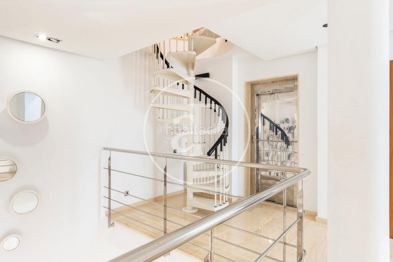 Foto e8763461-ab45-432c-b02a-481a47b140ef. Maison avec chauffage parking piscine dans Cumbres de Calicanto Torrent