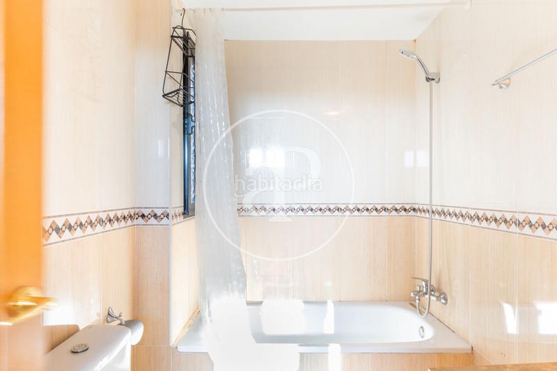 Foto 8827deef-b67a-41eb-ad90-cb3fab647c18. Alquiler dúplex  en alquiler en penyaroja en Valencia