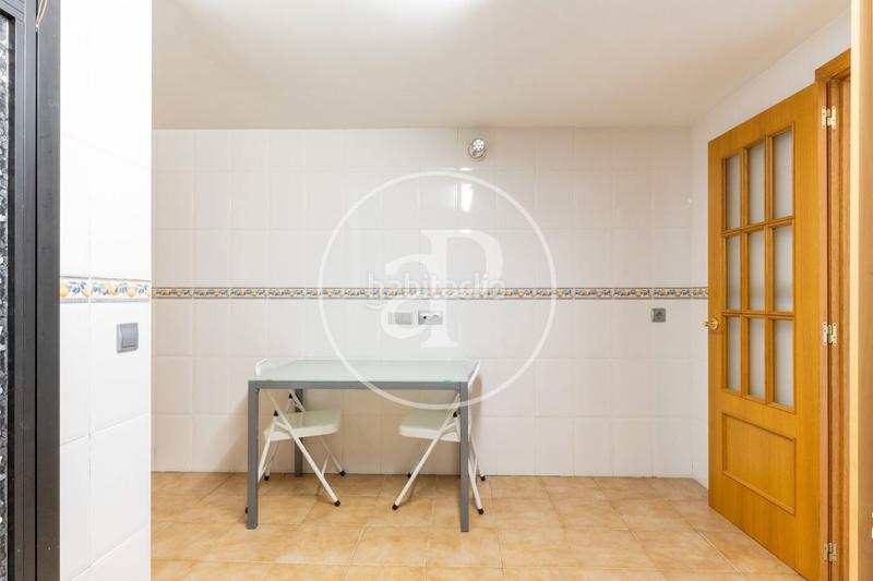 Foto 68cfbd5f-6d16-4cda-bc58-4341b8be91ad. Rent duplex with heating parking pool in Penya-Roja - Avda. Francia Valencia