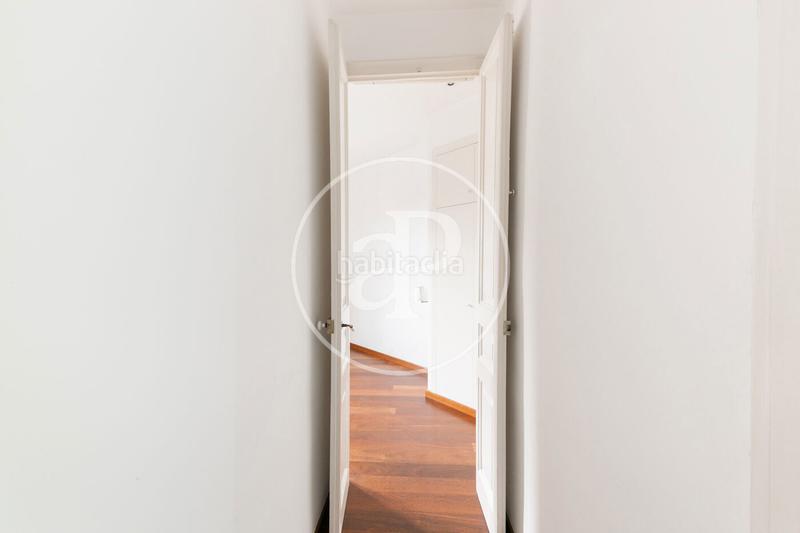 Foto 60a68b2d-89cc-46bd-8113-3412b81141c9. Alquiler piso  en alquiler en calle mallorca en Barcelona