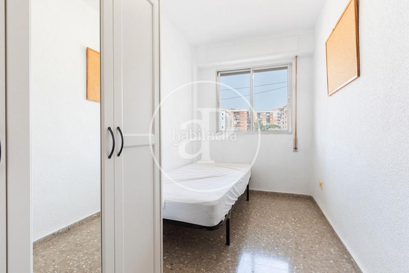 Foto 6344dbec-956e-4cd1-ad15-4d93d36e40a9. Miete etagenwohnung mit heizung in Torrefiel Valencia