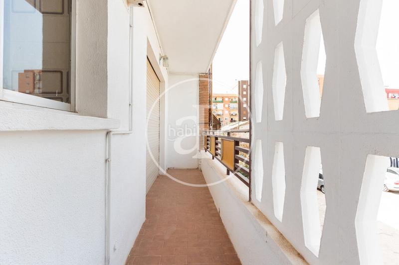 Foto e0dd6c69-a30f-499a-bd02-1cba5b1d55b3. Miete etagenwohnung mit heizung in Torrefiel Valencia