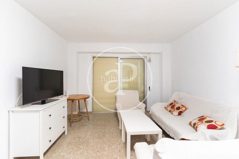 Foto c5f498ae-4929-450b-a9d9-f55009ba38c8. Rent flat with heating in Torrefiel Valencia