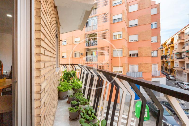 Foto 500b7d4a-8d28-4e6c-acfb-c416816cde01. Flat with heating in La Creu Coberta Valencia