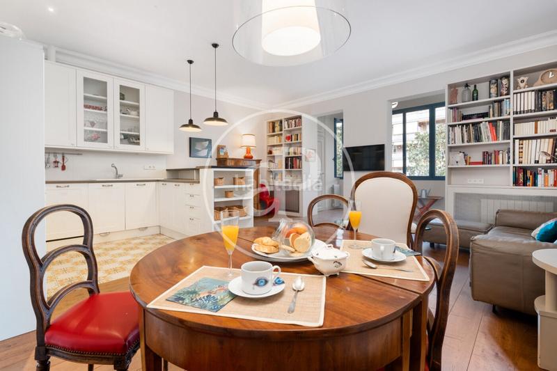 Foto 990d72b6-8309-4b6e-a093-3f511edd22c6. Lloguer pis amb calefacció a Tres Torres Barcelona