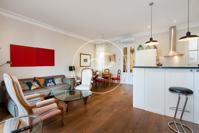 Foto 99b0ae09-ea37-473f-9361-5746b71afb30. Lloguer pis amb calefacció a Tres Torres Barcelona