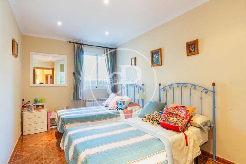 Foto 0a9e645f-250e-4e38-a932-9ae4e9956df3. Haus mit heizung parking pool in Serra