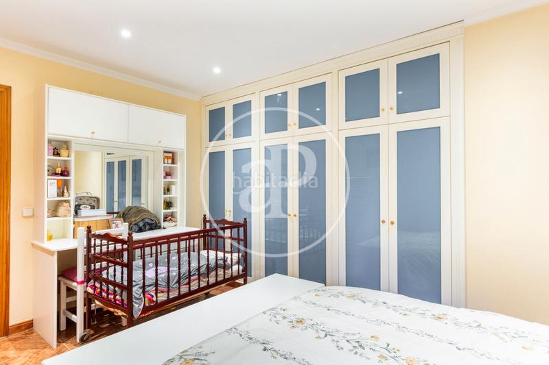 Foto 3a9bd12f-5e26-43b8-9807-af65a8078e4a. Haus mit heizung parking pool in Serra