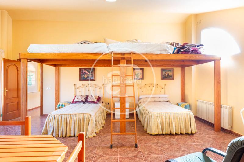 Foto 4fbe3a48-d1d9-4e1b-b4ce-069e10ecc034. Haus mit heizung parking pool in Serra