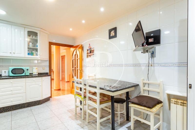 Foto 9350eff5-0034-4446-9903-95a34f8f6054. Haus mit heizung parking pool in Serra