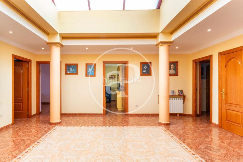 Foto 9367b183-7abf-4b2f-a6e0-27d97746b4cf. Haus mit heizung parking pool in Serra