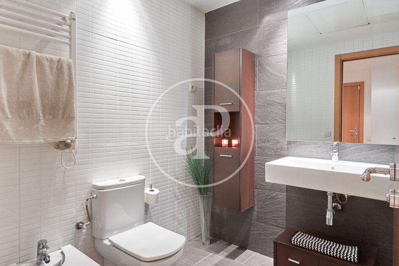 Foto 04d22563-56bd-437c-a071-6c168deec66c. Location appartement avec chauffage parking piscine dans Barcelona