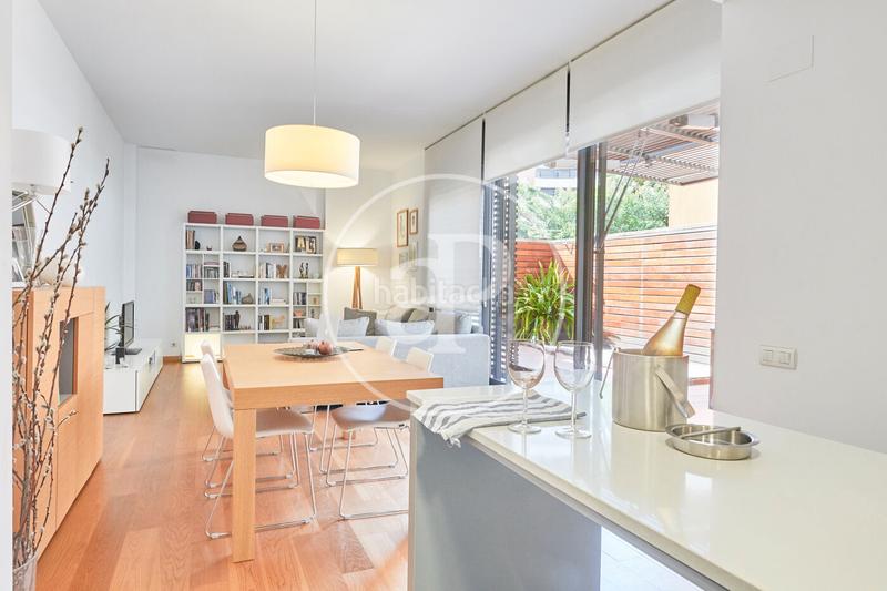 Foto 5a9633dc-7917-48a9-9cf6-ae88bc865066. Location appartement avec chauffage parking piscine dans Barcelona