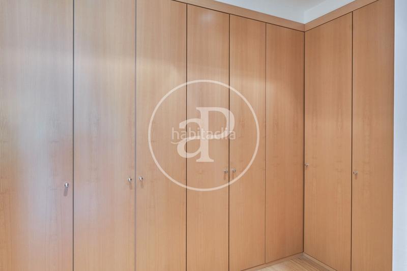 Foto 7c4cab1d-2593-4bc1-8767-1092765c03cc. Rent flat with heating parking pool in Provençals del Poblenou Barcelona