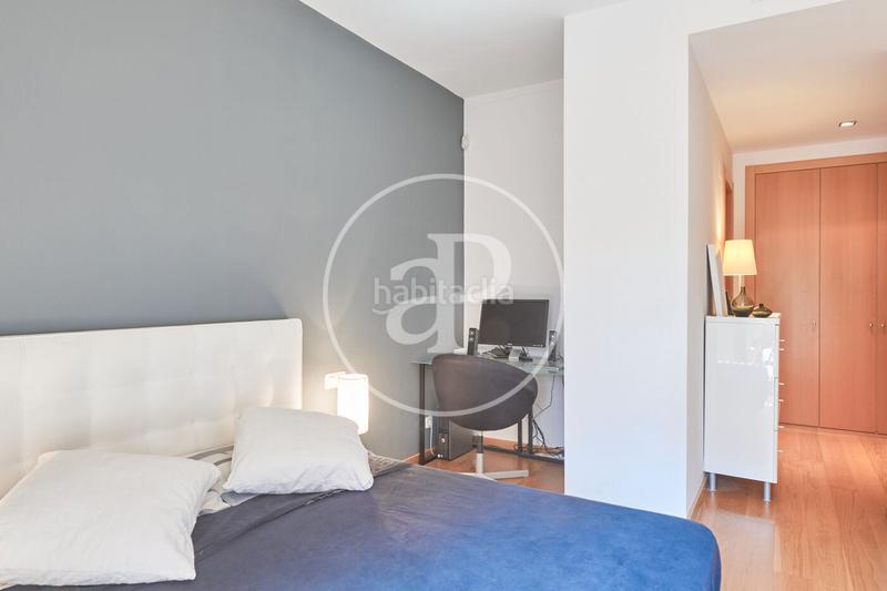 Foto f66c5d17-a3ed-4591-b021-0fa347447a99. Rent flat with heating parking pool in Provençals del Poblenou Barcelona