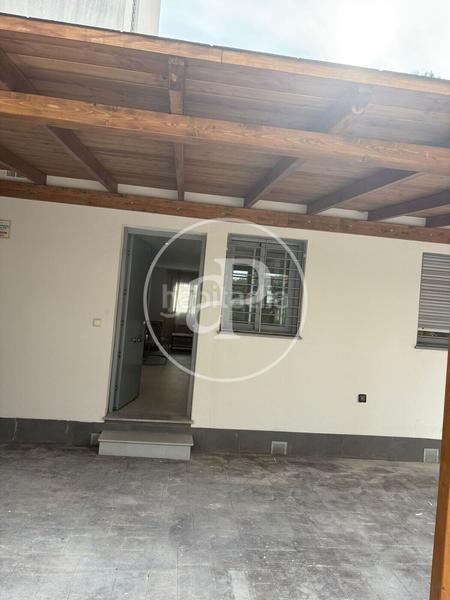 Foto 717cb4f0-5133-4e8c-94cb-0f4e09d6dd3d. Alquiler casa casita en alquiler en el vedat e en Torrent