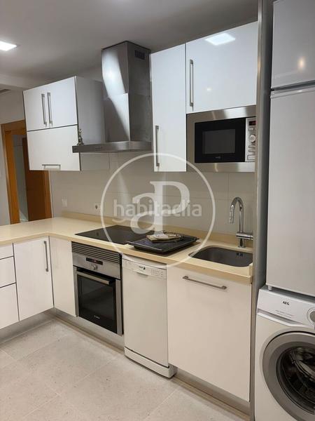 Foto 5b56d93d-ec58-4277-8af8-55deb18cdf54. Location maison avec chauffage parking piscine dans Torrent