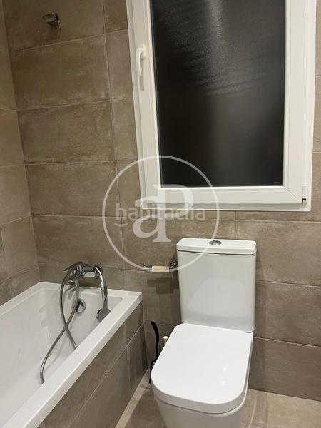 Foto 1ef9a26a-f185-47c4-a28e-46afdf525605. Rent flat with heating in Russafa Valencia