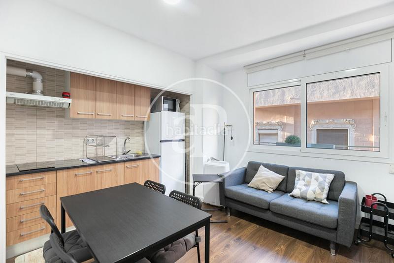 Foto 3e188773-d989-48a8-b8a0-38f004046dd1. Affitto appartamento in Vila de Gràcia Barcelona