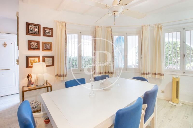 Foto d60436ba-fb4f-4188-b5c1-4aceed020f19. Doppelhaus mit heizung parking in Mareny Blau Sueca