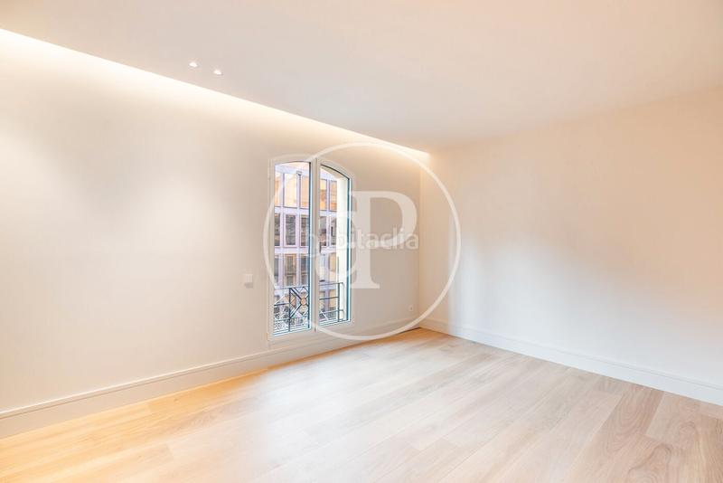 Foto be0f9cf0-20fd-4d3e-87bf-1d399f3ccb27. Appartamento con riscaldamento in Dreta de l´Eixample Barcelona