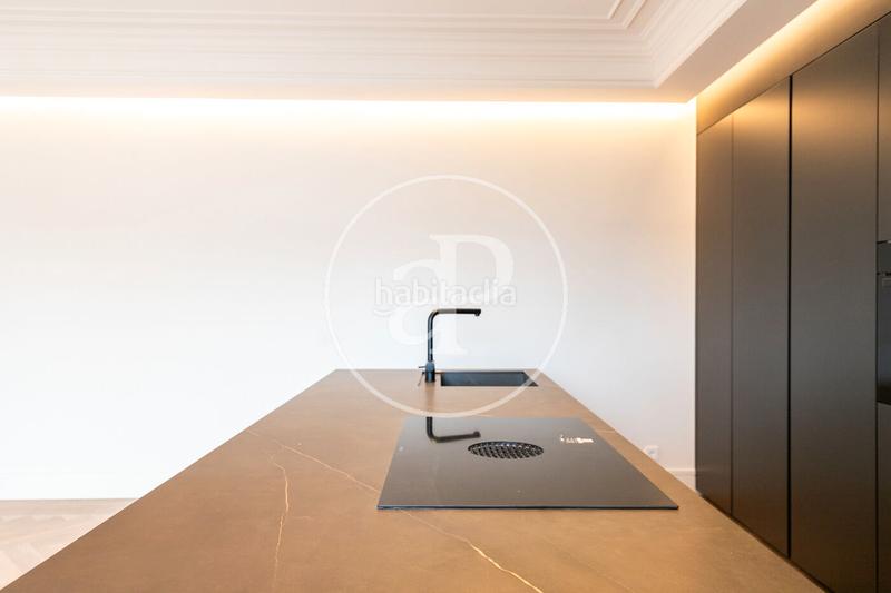 Foto f4a98375-abc8-42f0-9ba9-b40b3fe59351. Appartamento con riscaldamento in Dreta de l´Eixample Barcelona