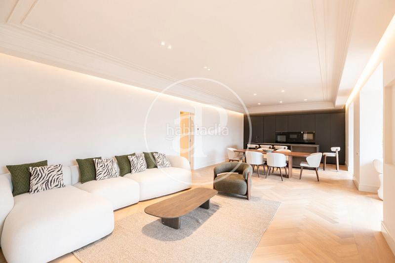 Foto f5a46ea7-a5e4-4dbe-980e-89d8d8f5cb34. Appartamento con riscaldamento in Dreta de l´Eixample Barcelona