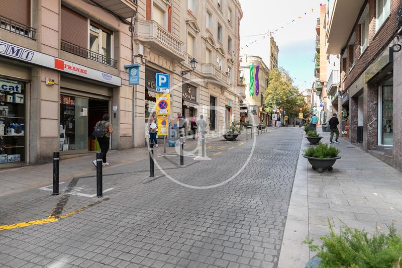 Foto 2ee10906-1c70-4fa4-9be1-3c11e76ef178. Miete etagenwohnung mit heizung parking in Sarrià Barcelona