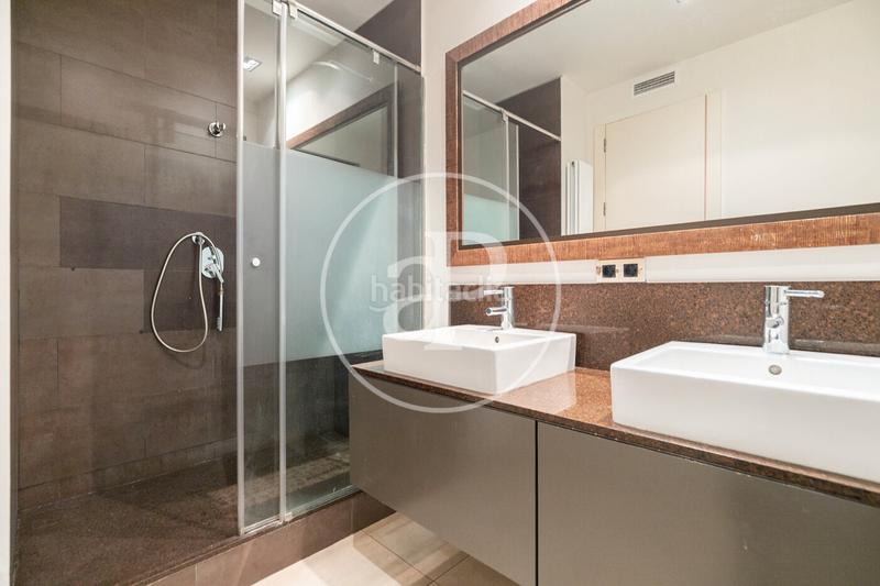 Foto 12fc0eff-bca4-4664-a9f3-c1f730d99f49. Rent flat with heating in Tres Torres Barcelona