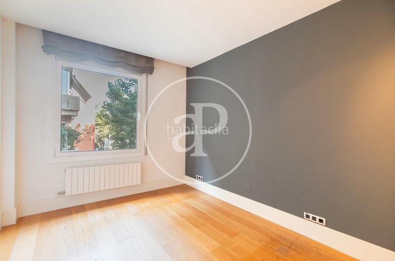 Foto 412758fb-8c1d-4dc3-b645-9c973dc62ba3. Rent flat with heating in Tres Torres Barcelona