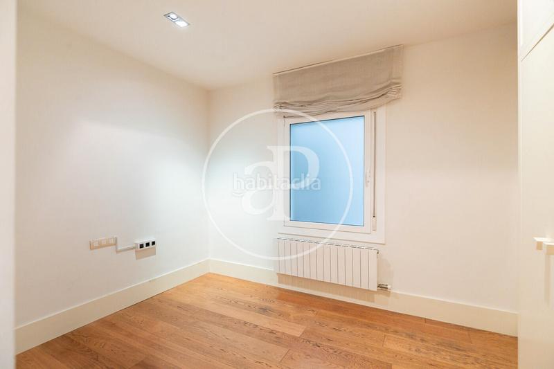 Foto 9f06bc23-300c-43c8-9696-02cdd5de5a3a. Rent flat with heating in Tres Torres Barcelona