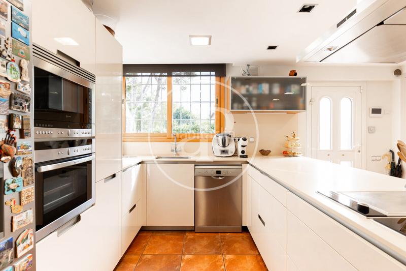 Foto 3da1a313-f327-4e02-979c-a8228f09016b. Haus mit heizung parking pool in Bellaterra