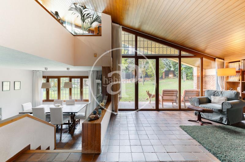 Foto 5074248c-0f51-4882-9e48-dc898f0172c5. Haus mit heizung parking pool in Bellaterra