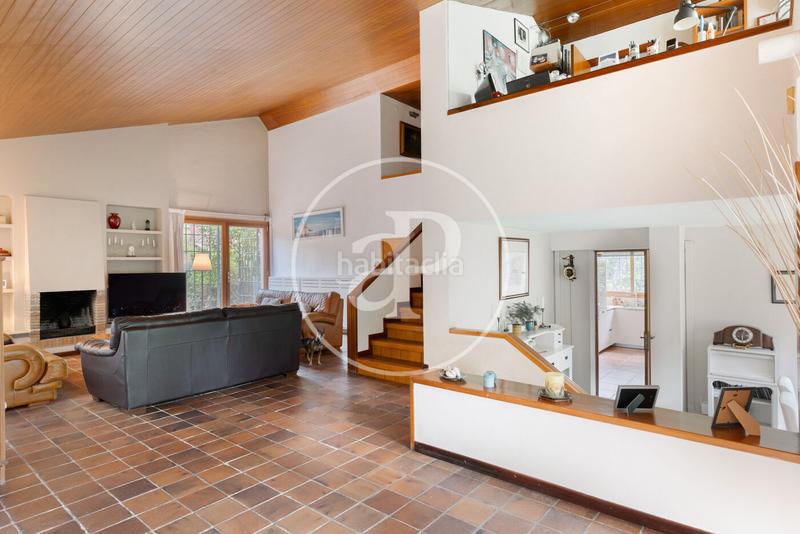 Foto a2b3b61c-48f5-4173-935c-11f957453033. Haus mit heizung parking pool in Bellaterra