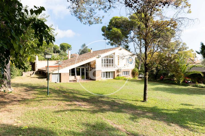 Foto b259f98a-d1a7-4d0b-9487-c497ce93cf20. Haus mit heizung parking pool in Bellaterra