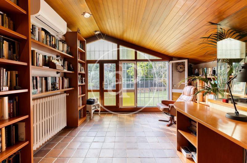 Foto b4a123c5-563b-4635-9db4-305d69cd0073. Haus mit heizung parking pool in Bellaterra