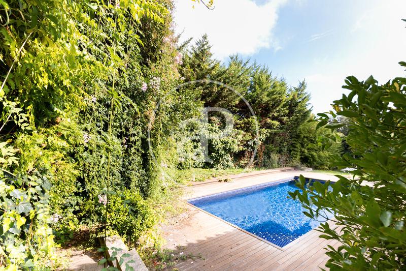 Foto b9561f08-2e8f-4db7-b591-c504af00ff5a. Haus mit heizung parking pool in Bellaterra