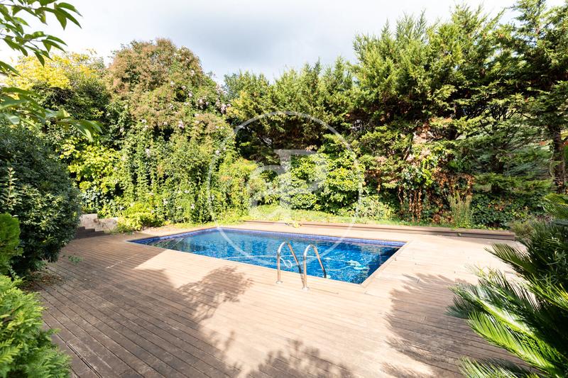 Foto fa9a5968-8302-4b3e-8446-8b4713e7a391. Haus mit heizung parking pool in Bellaterra