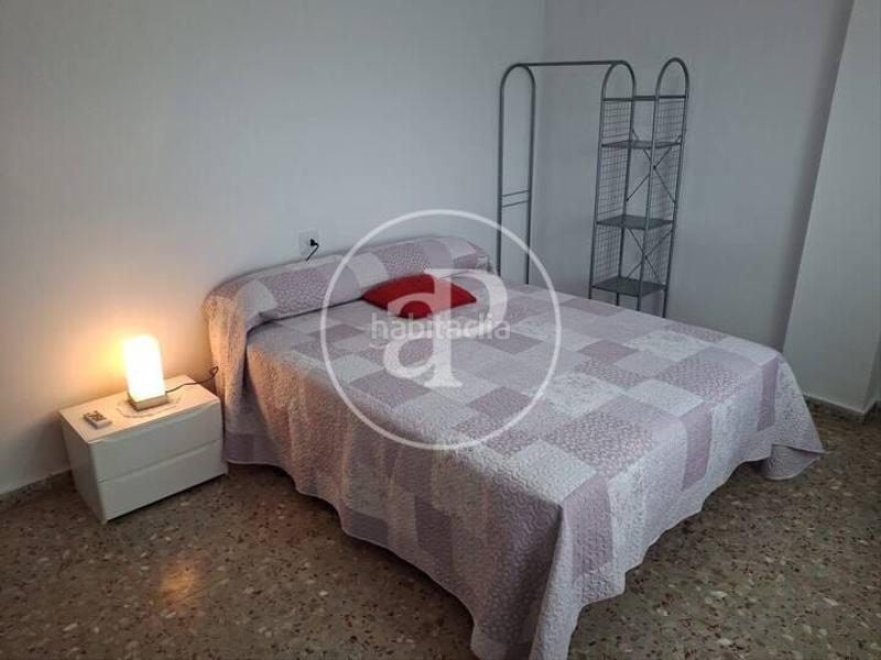 Foto 12d07b04-aed8-4b81-b474-91a672acd096. Casa aparellada amb calefacció aparcament piscina a Gandia