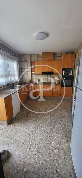 Foto 2319c0e7-e043-43c7-b932-4379a06001ca. Casa aparellada amb calefacció aparcament piscina a Gandia