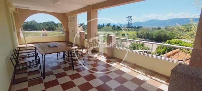 Foto 8d4d7fb9-d131-4f15-930c-c5f817ffbf61. Casa aparellada amb calefacció aparcament piscina a Gandia