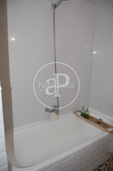 Foto 40d5f759-e6ff-4af2-9ed7-0d082db4f182. Lloguer pis amb calefacció aparcament a El Botànic Valencia