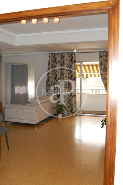 Foto 8174be18-5de9-4727-9bf9-2a4ededeba01. Lloguer pis amb calefacció aparcament a El Botànic Valencia