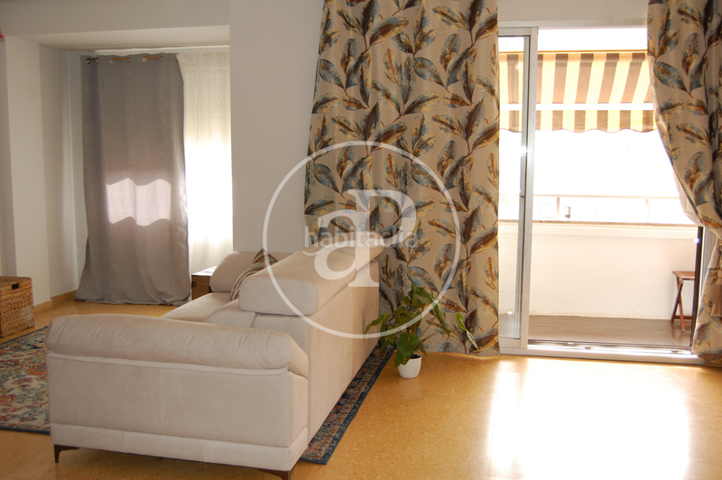 Foto a77b949c-2154-4f72-90f1-5ae9e9af9535. Lloguer pis amb calefacció aparcament a El Botànic Valencia