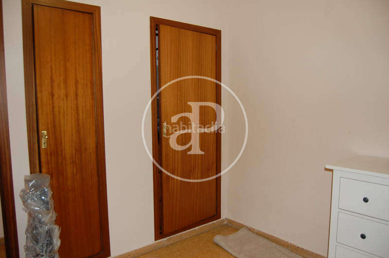 Foto b8664a14-66db-4463-aa42-ec0744d37d7d. Lloguer pis amb calefacció aparcament a El Botànic Valencia