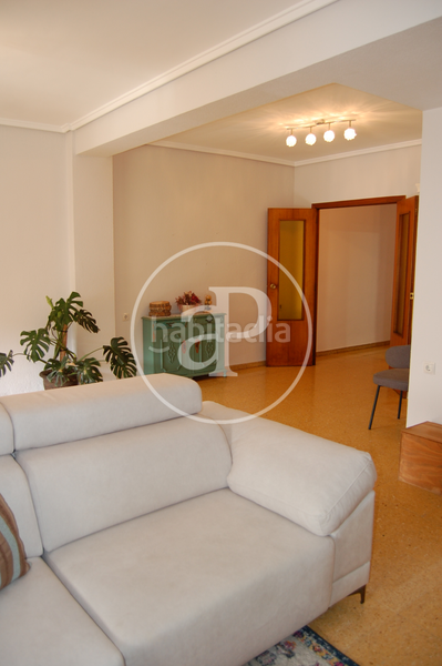 Foto c9bbb68a-2436-4d80-a0ee-40a9fd4faa1b. Lloguer pis amb calefacció aparcament a El Botànic Valencia