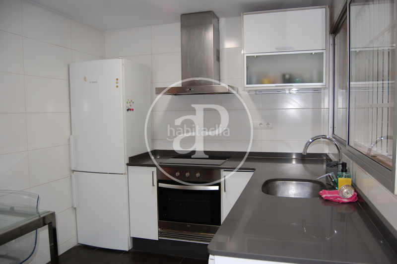 Foto f813122e-bfe1-4a75-aaa7-f633f9d1b9ba. Lloguer pis amb calefacció aparcament a El Botànic Valencia