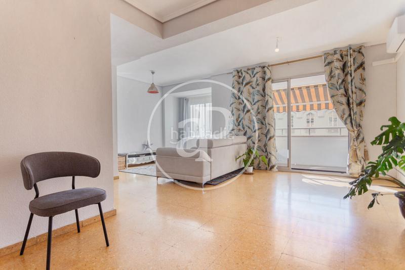 Foto 35d18a97-5c8f-46b0-bb9a-1116547f5996. Location appartement avec chauffage parking dans El Botànic Valencia